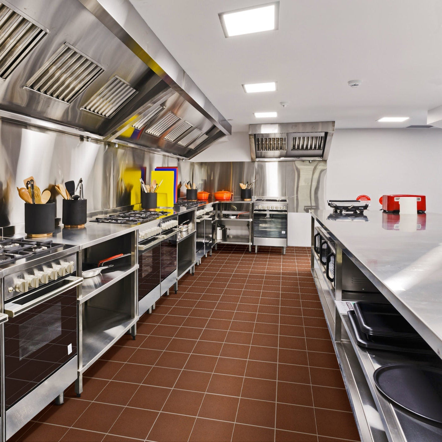 6x6 Spanish Red Abrasive Terrazzo Look Quarry Tile-American Tile Depot